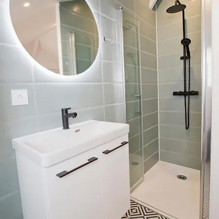 Montsejour - T2 Climatise Avec Filet Et Fauteuil Suspendu Apartment Tarbes Exterior photo