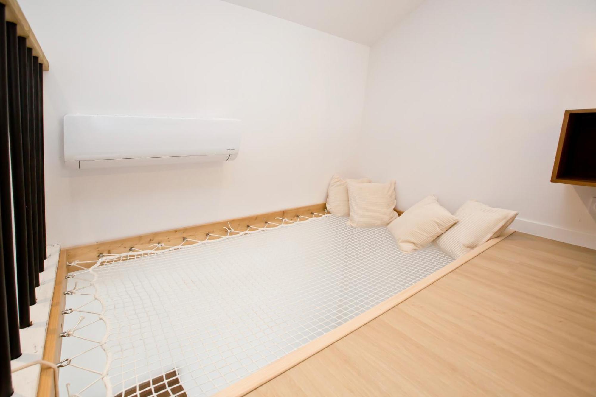 Montsejour - T2 Climatise Avec Filet Et Fauteuil Suspendu Apartment
