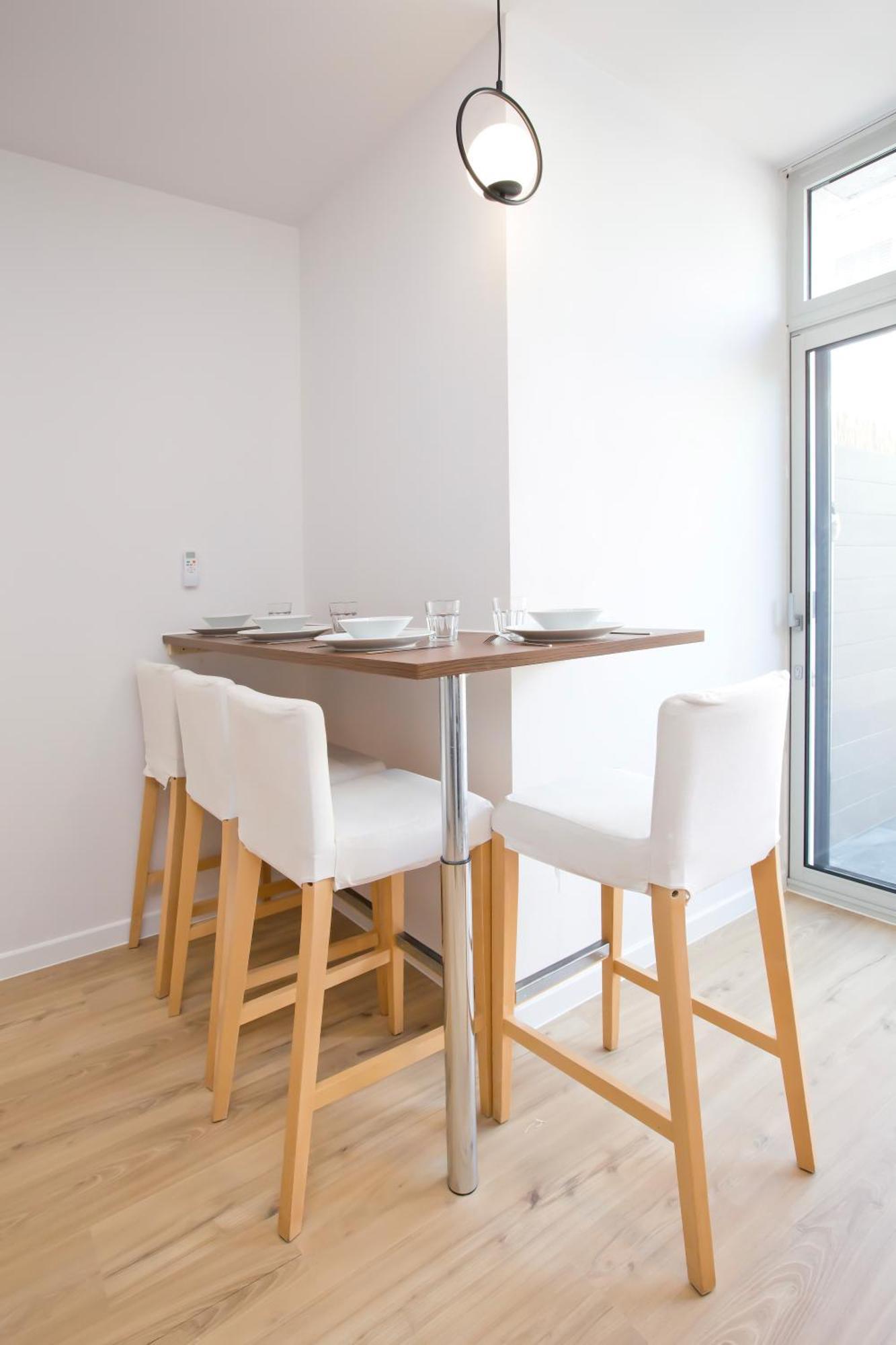 Montsejour - T2 Climatise Avec Filet Et Fauteuil Suspendu Apartment